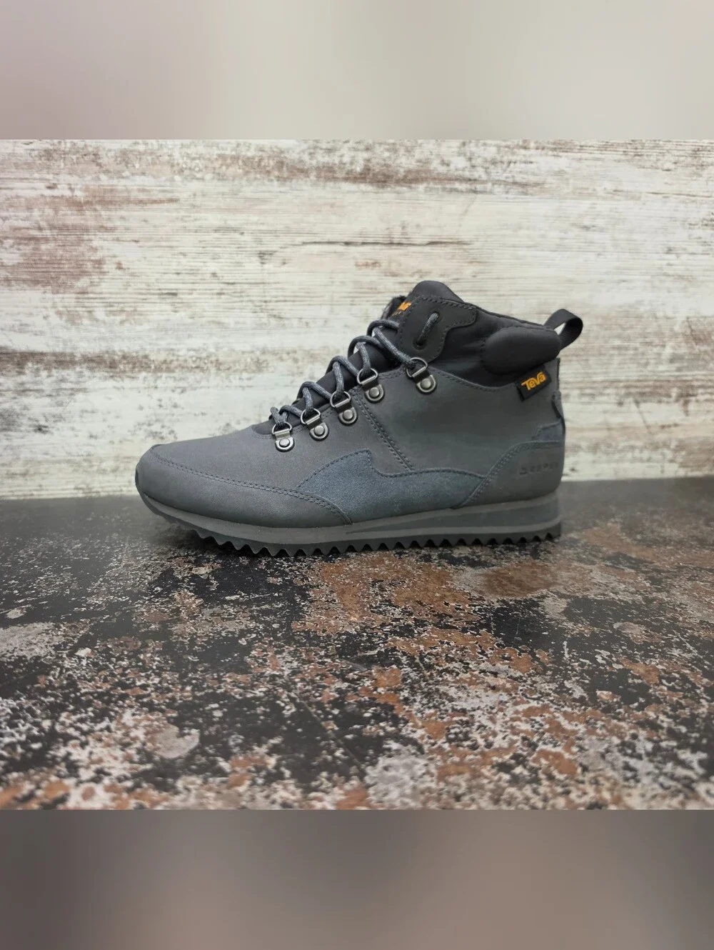 Mens Teva Freeside Rapid Repel WP Boots Sz 9 Used VGC 1121430